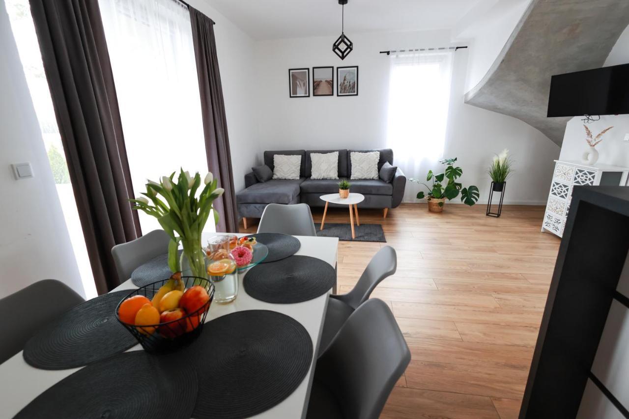 Raba Resort - Domki I Apartamenty Pod Krakowem Gdów Esterno foto