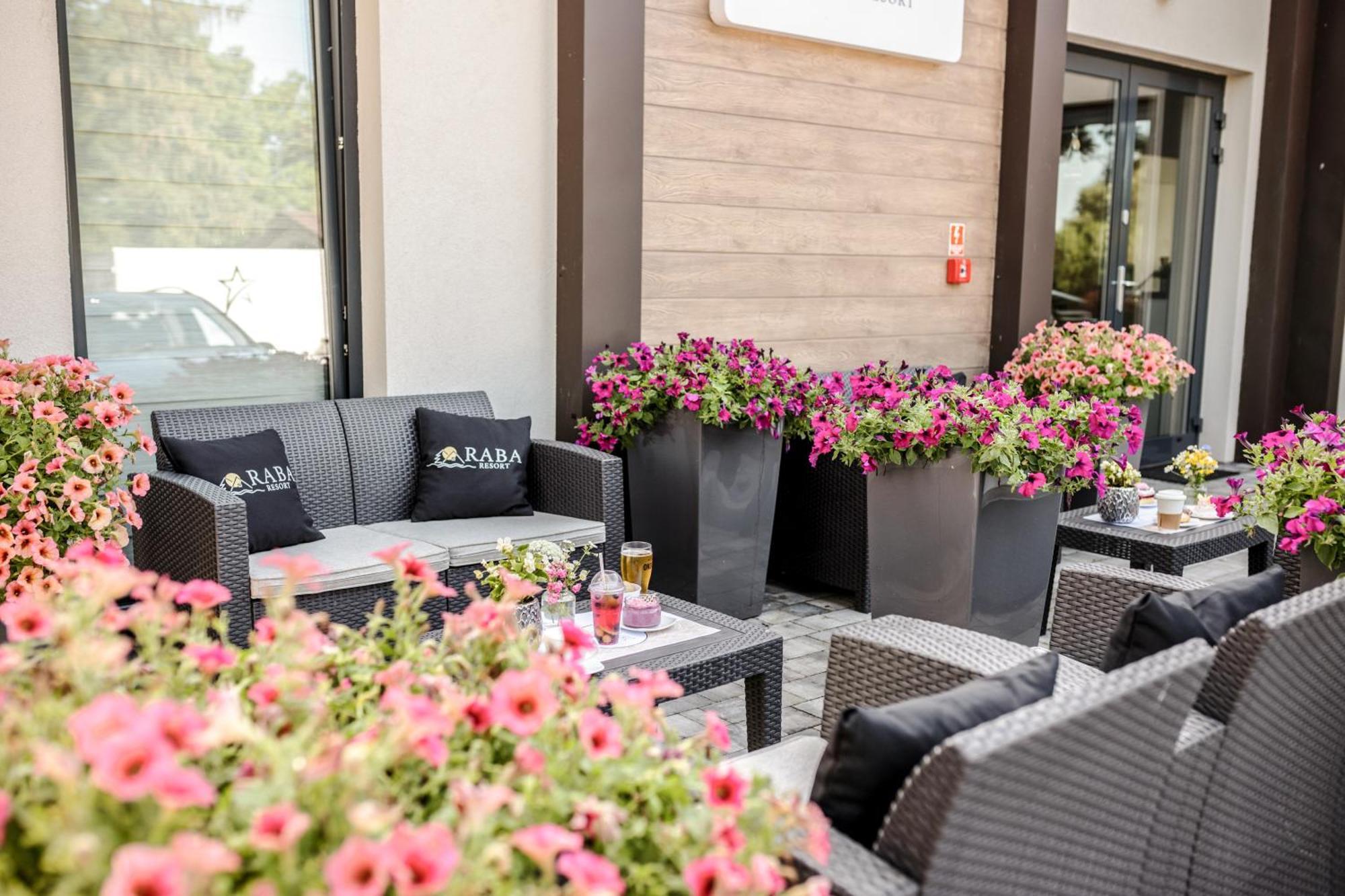 Raba Resort - Domki I Apartamenty Pod Krakowem Gdów Esterno foto